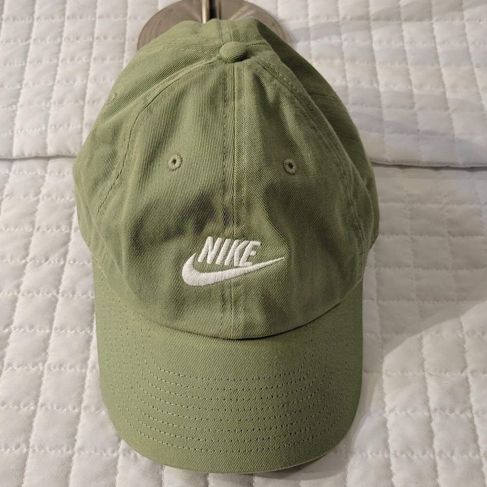 Heritage86 Nike Olive Green Cap‎ Granola Hiking Outdoors Classic Gorpcore Hat